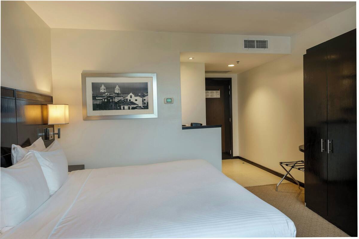 Chambre Supérieure, 1 très grand lit et 1 canapé-lit
