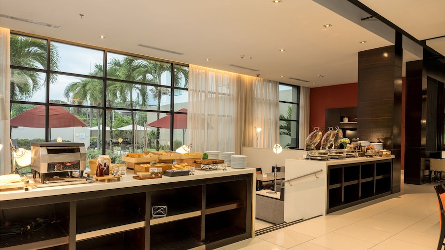 Courtyard by Marriott Panama Metromall