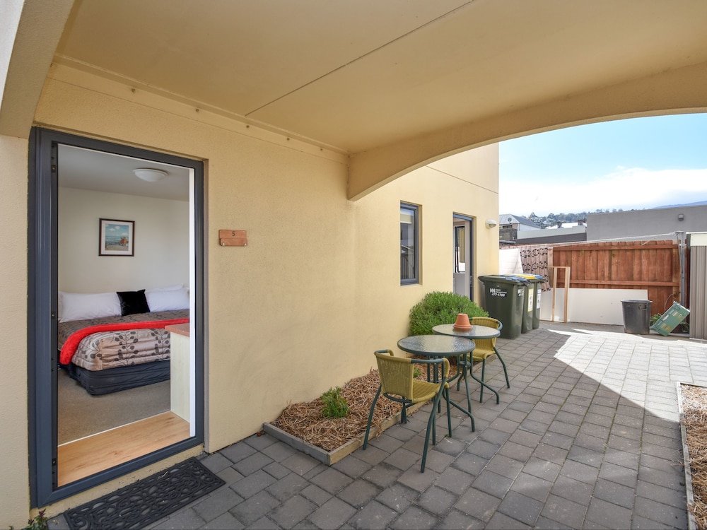 Bella Vista Dunedin Motel Accommodation by null