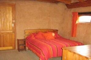 Standard Room | Premium bedding, individually decorated, individually furnished, desk
