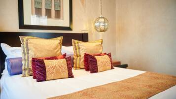 Chambre Double Luxe | Coffres-forts dans les chambres, bureau, fer et planche Ă  repasser