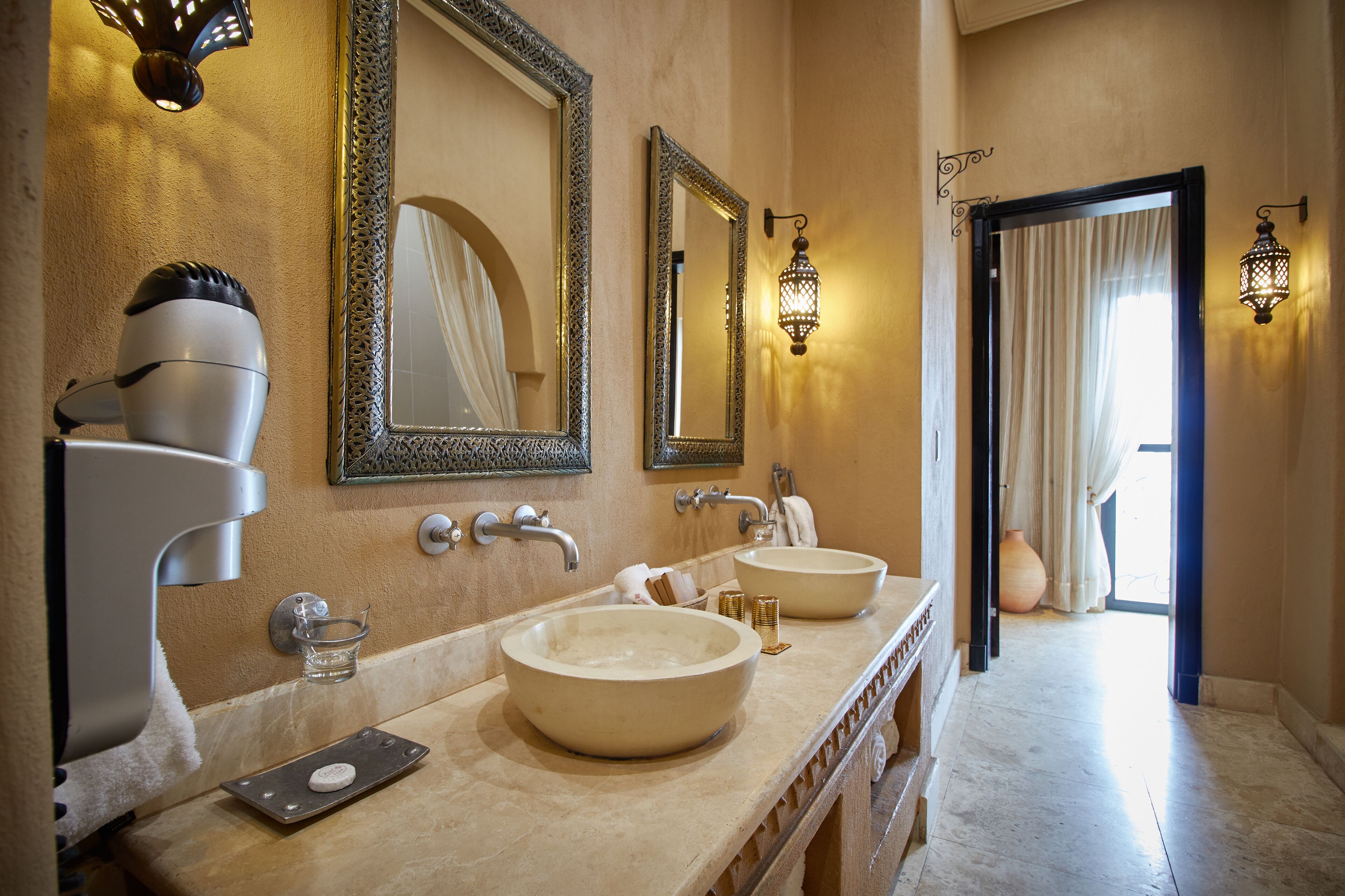 executive suite | bathroom | slippers, towels