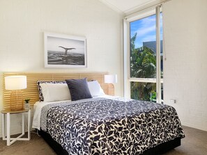 2 bedrooms, iron/ironing board, free cribs/infant beds, free WiFi - Seashells Apartments Merimbula (Merimbula)