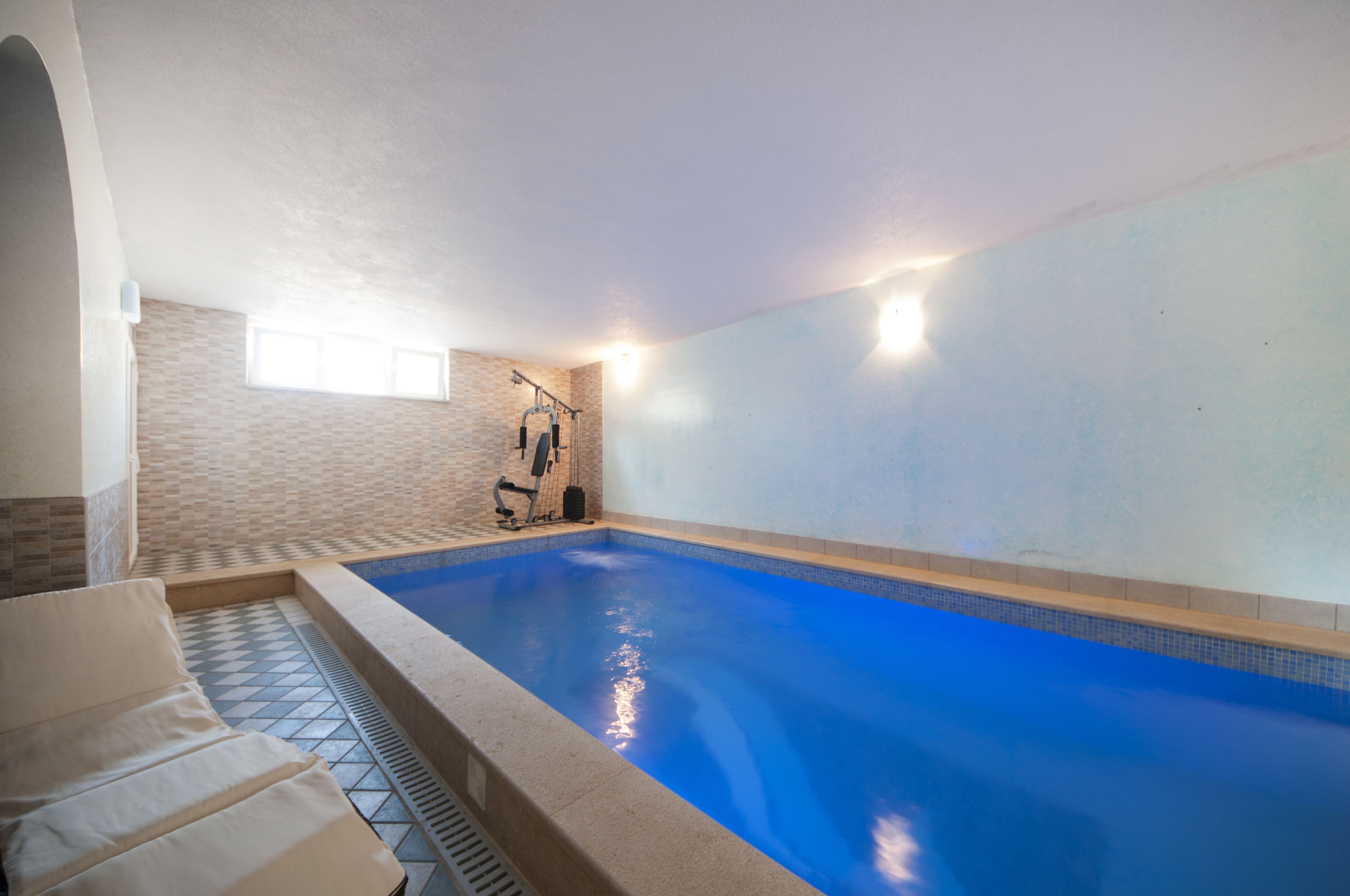 Piscine couverte