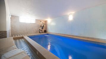 Piscine couverte
