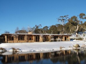 單棟房屋 | 獨特設計、獨特裝修、熨斗/熨衫板、免費 Wi-Fi