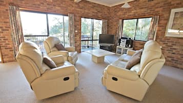 Lakeside Apartment | Individually decorated, individually furnished, iron/ironing board
