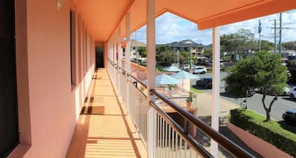 Camden Motor Inn