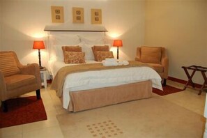 Tallelokero huoneessa, ilmainen Wi-Fi