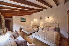 Suite / Family Room | Hypo-allergenic bedding, down duvets, iron/ironing board - Can Busquets - Hotel d'Interior (Banyalbufar)