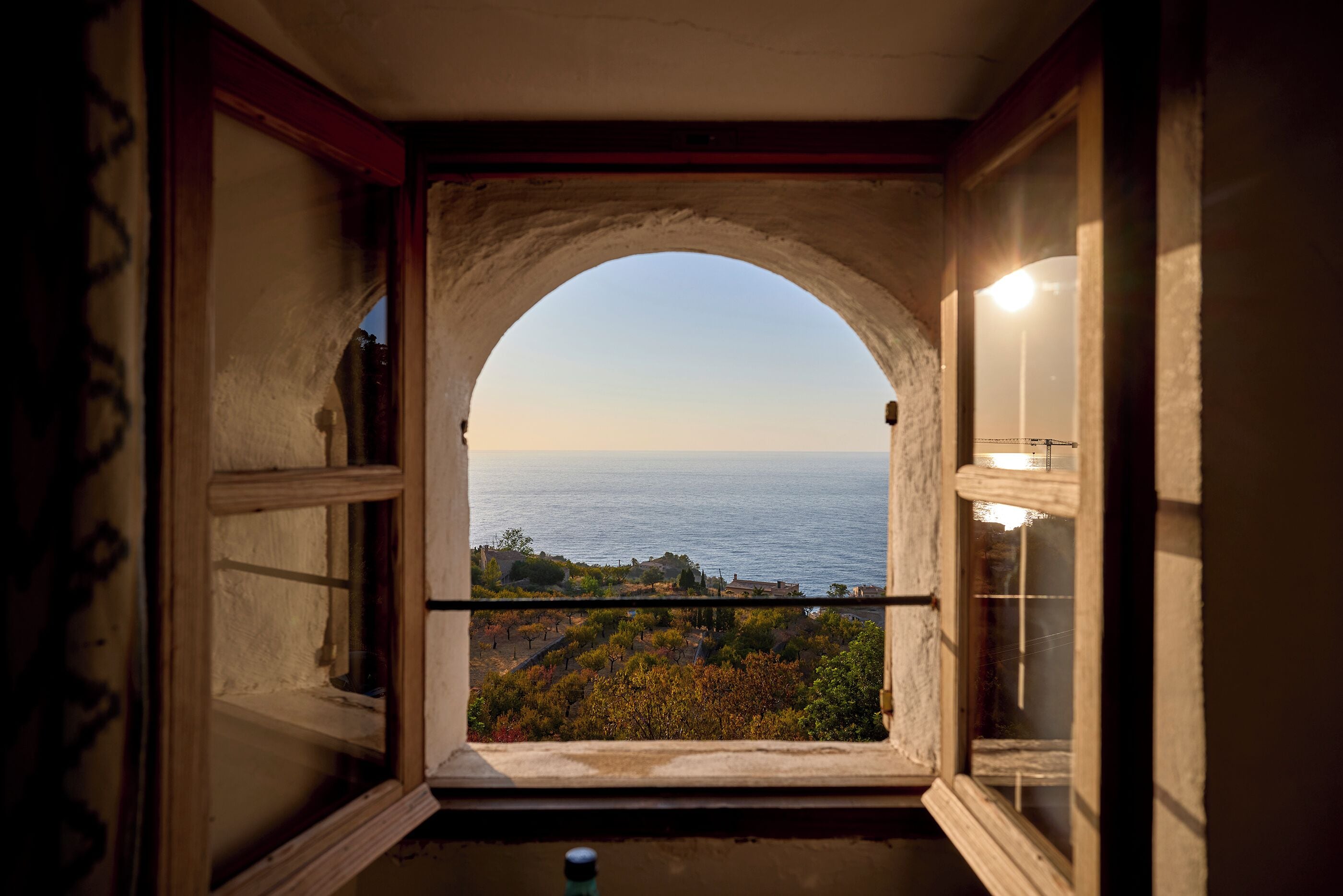 Double Room with Sea or Mountain Views | Anti alerjik yatak takımı, kuştüyü yorgan, ütü/ütü masası 