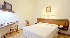 WiFi, wheelchair access - Muñiz Hotel (Bahia Blanca)