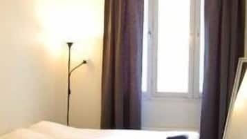 Desk, free WiFi, bed sheets