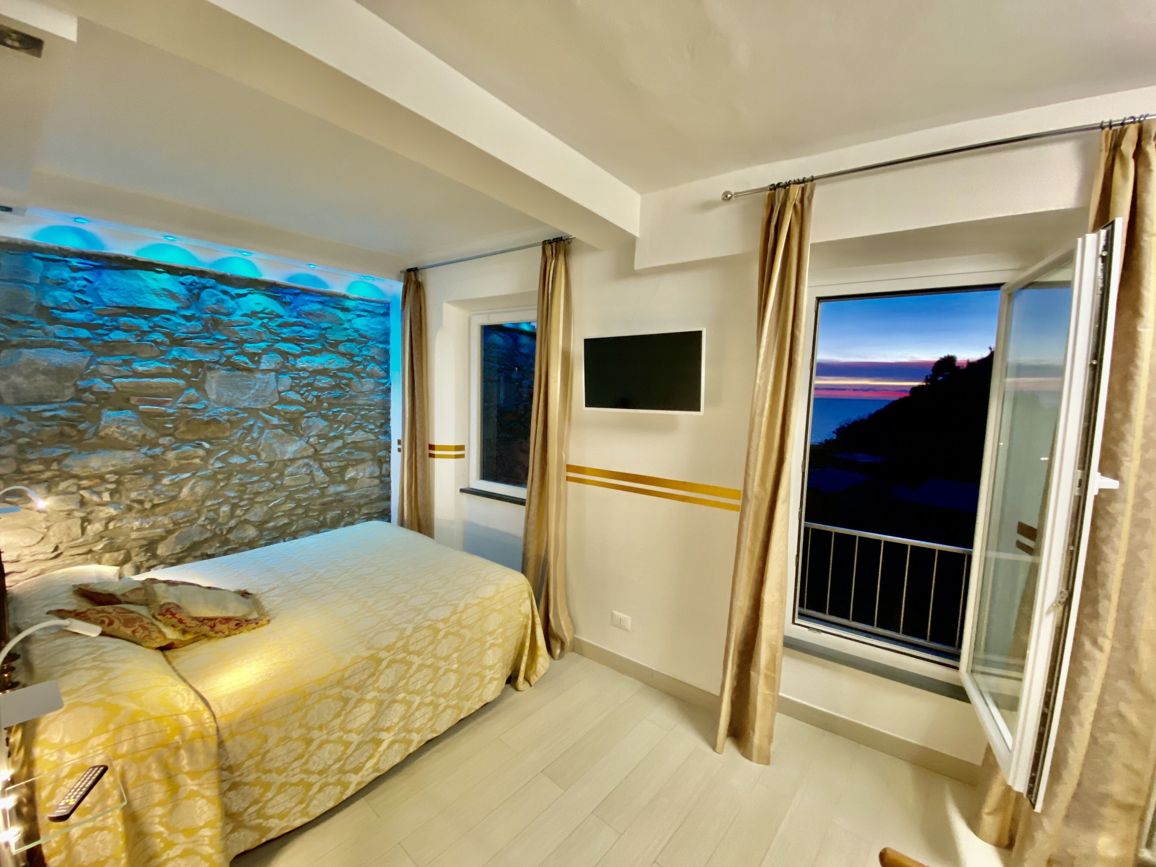 Panoramic Room, Air conditioning, Sea View | Hypo-allergenic bedding, down duvets, pillow-top beds, in-room safe