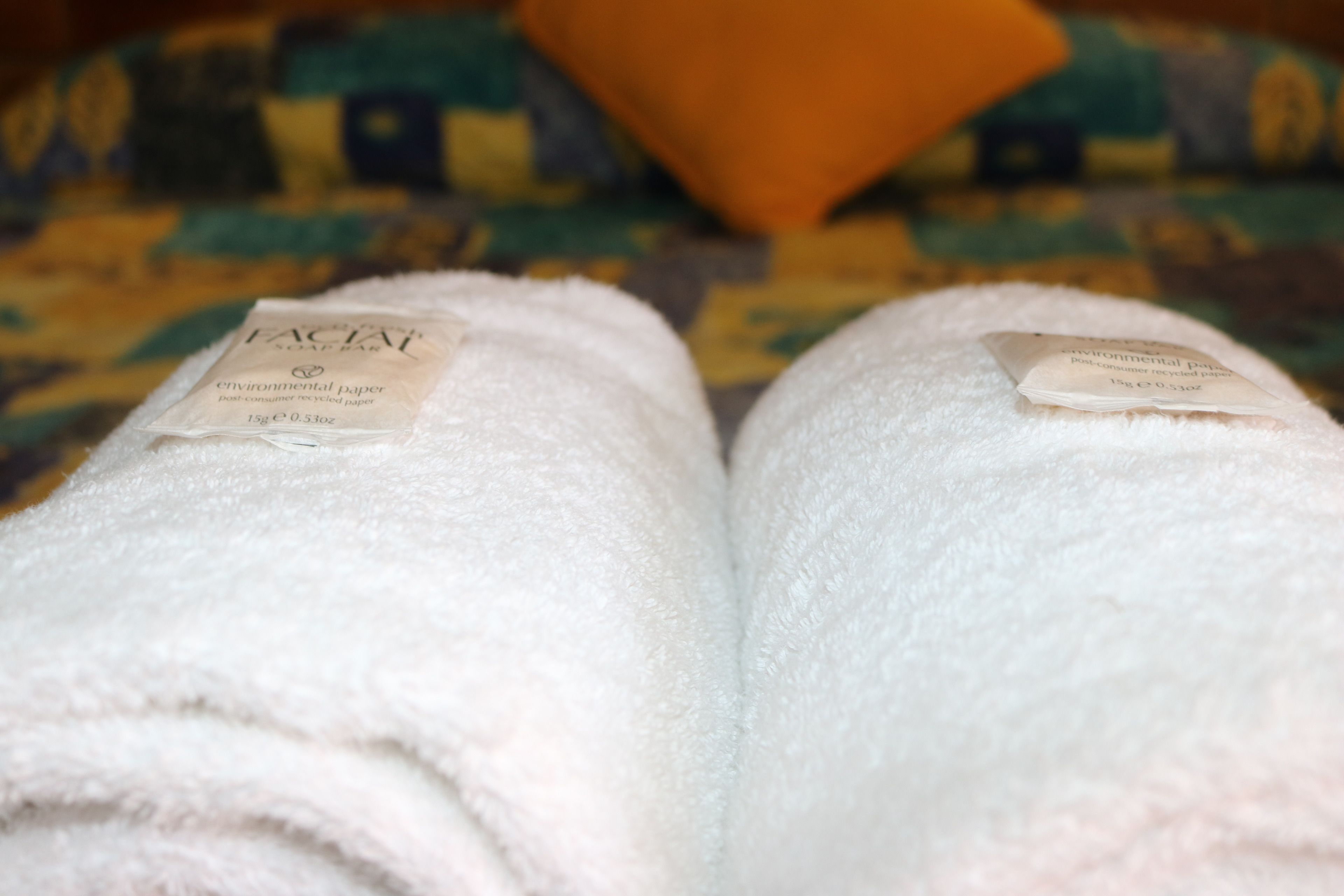 Bàn ủi/dụng cụ ủi quần áo, truy cập Internet không dây miễn phí 