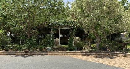 Orana Windmill Motel