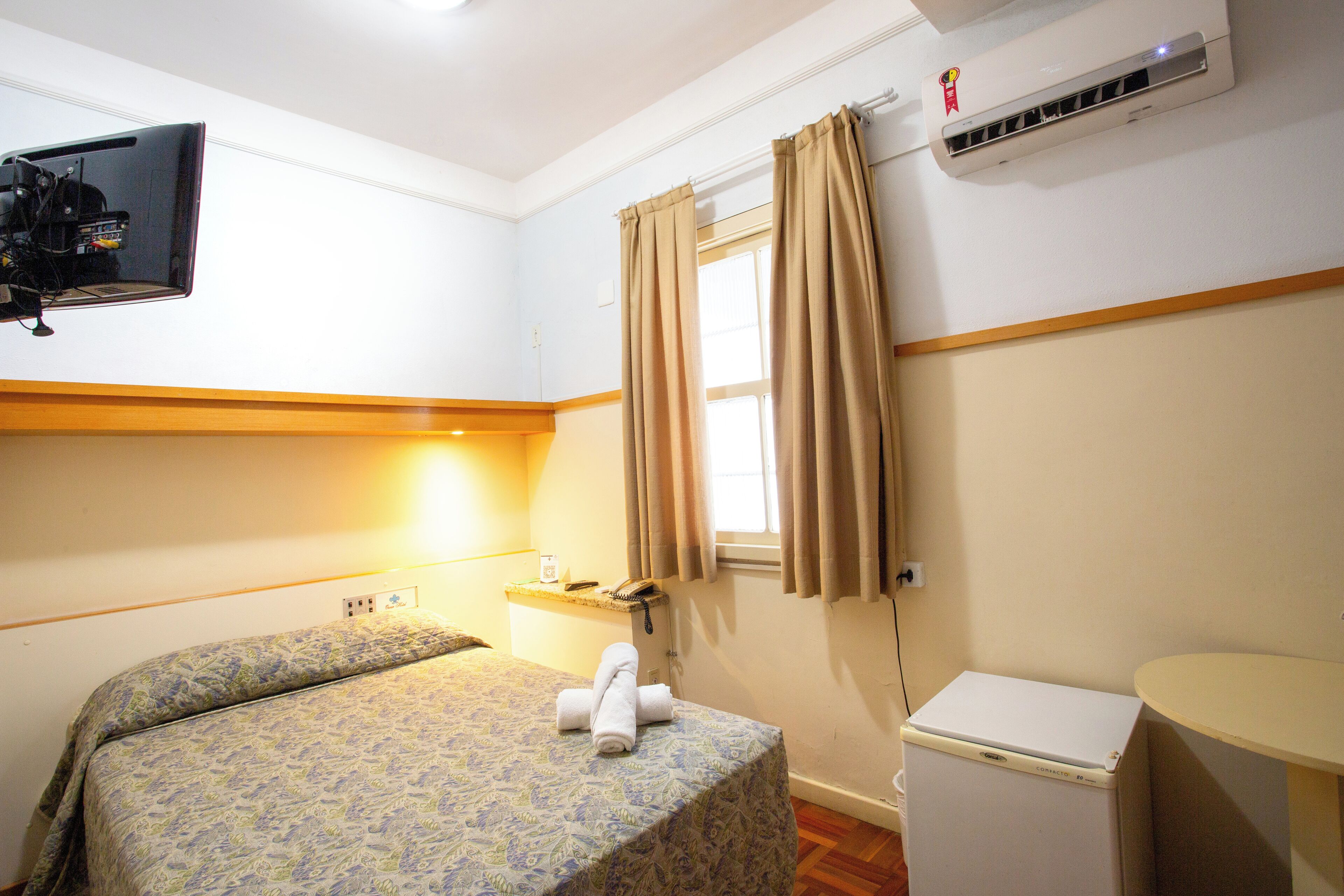 Chambre Double | Minibar, coffres-forts dans les chambres, rideaux occultants