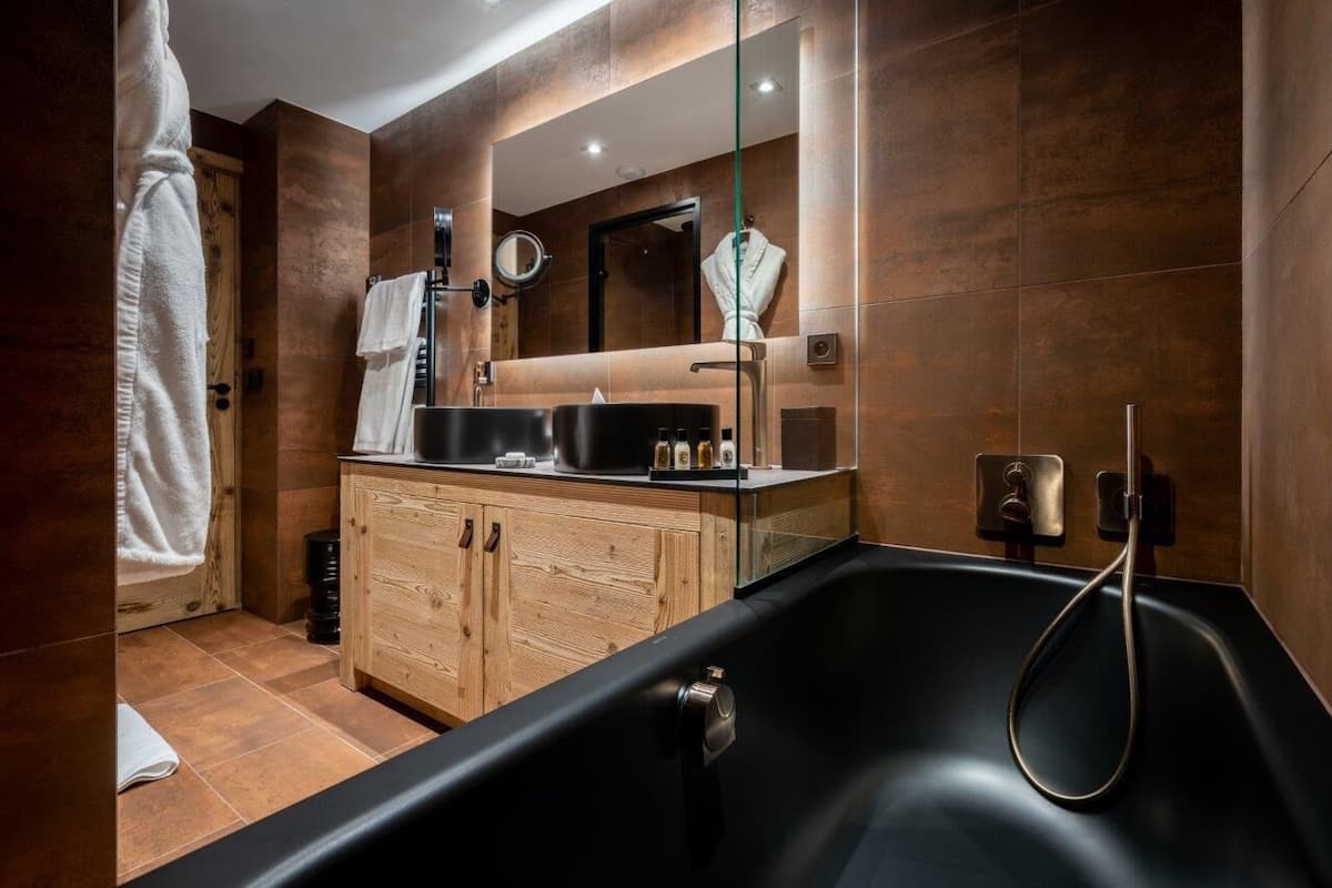 Suite Premium, 1 kamar tidur | Kamar mandi | Perlengkapan mandi gratis, pengering rambut, jubah mandi, dan sandal