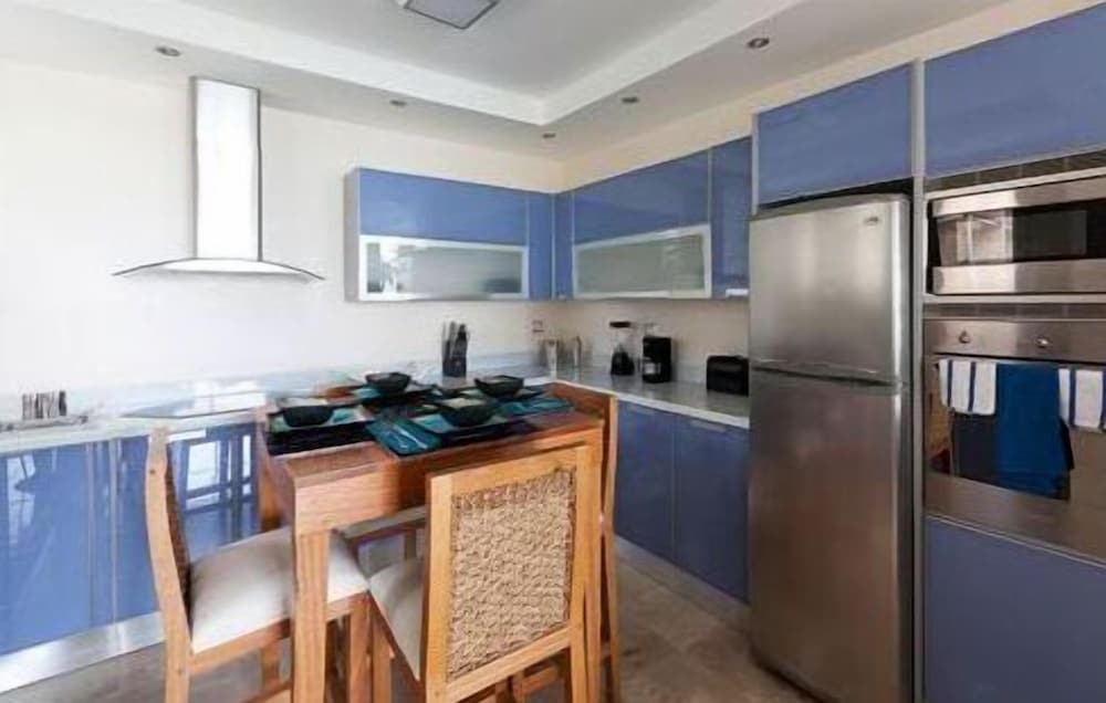 Watermark Luxury Oceanfront All Suite Hotel by null