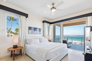Deluxe Apartment, 2 Bedrooms | 1 bedroom, Egyptian cotton sheets, hypo-allergenic bedding