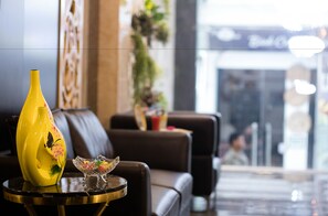 Lobby sitting area - Splendid Star Grand Hotel & Spa (Hanoi)