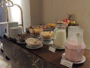 Breakfast area - Galerias Hotel (Buenos Aires)
