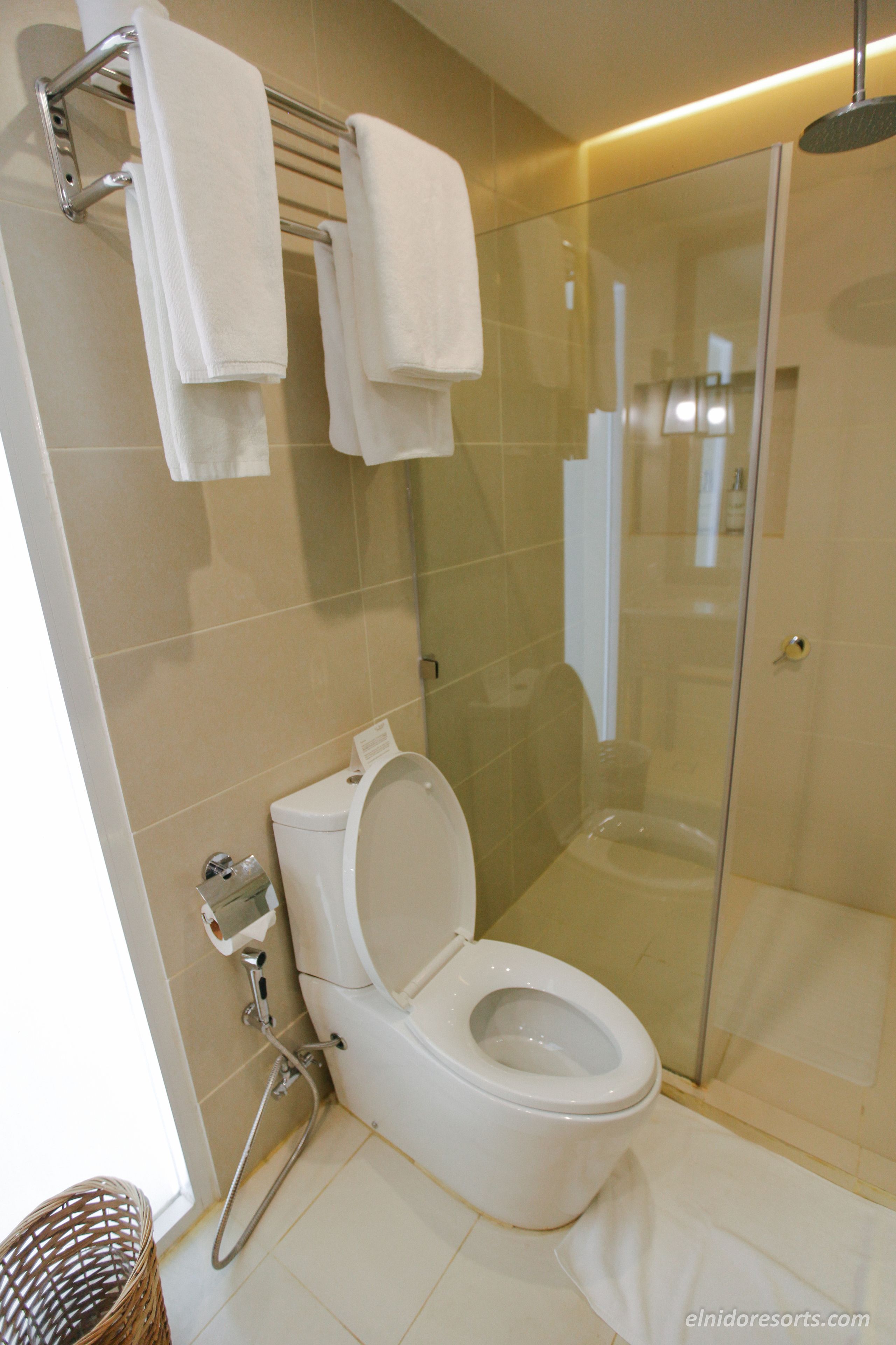 loft water cottage | bathroom | shower, rainfall showerhead, free toiletries, hair dryer