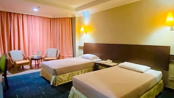 Deluxe Twin Room | Minibar, in-room safe, desk, free WiFi