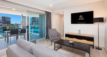 Jephson Hotel & Apartments