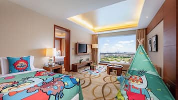 Quarto standard, várias camas (Kids Theme) | Edredons de pluma, frigobar, cofres nos quartos, escrivaninha