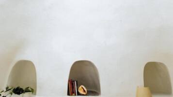 Minibar, in-room safe, desk, bed sheets