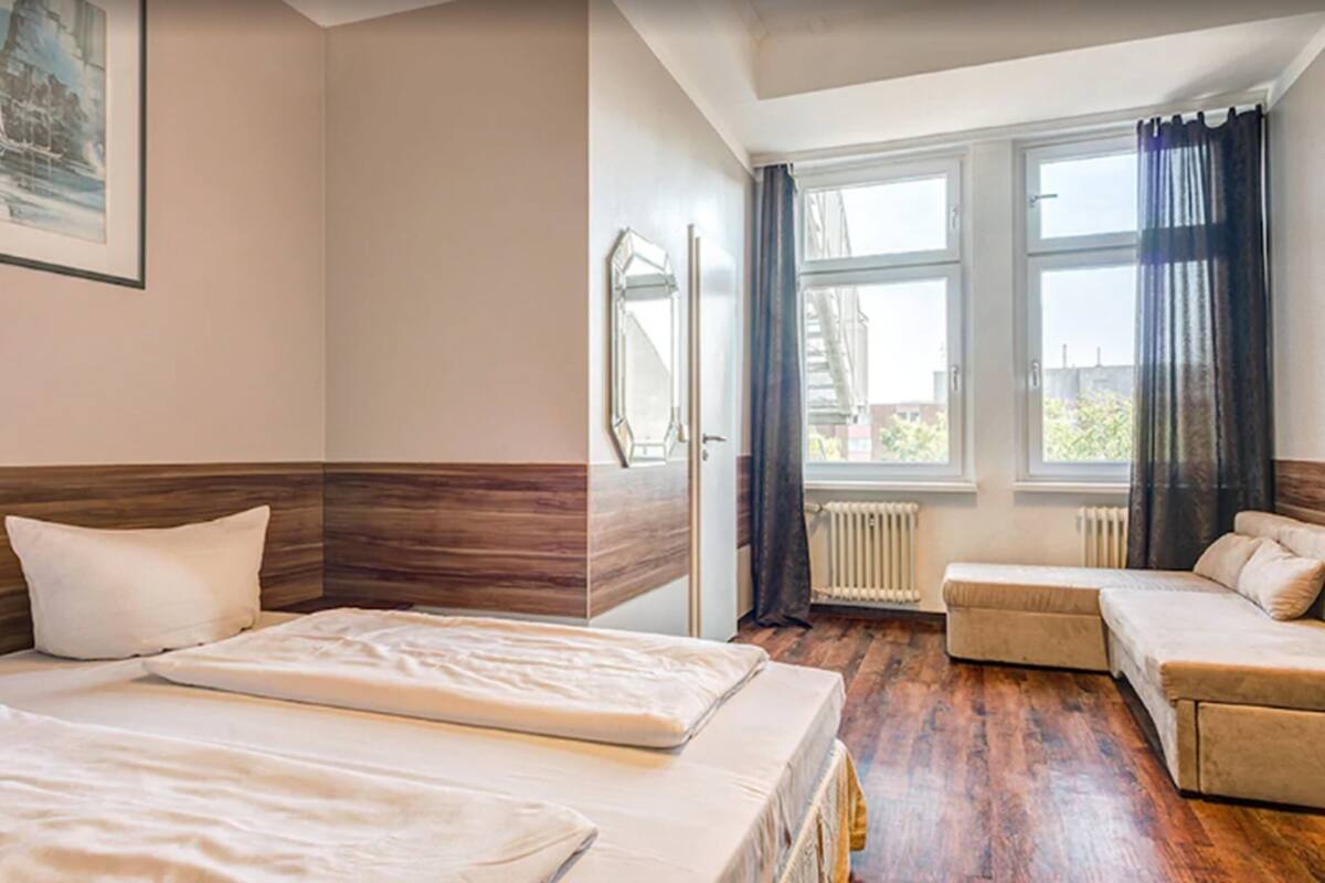 Triple Room | Blackout curtains, free cots/infant beds, free WiFi