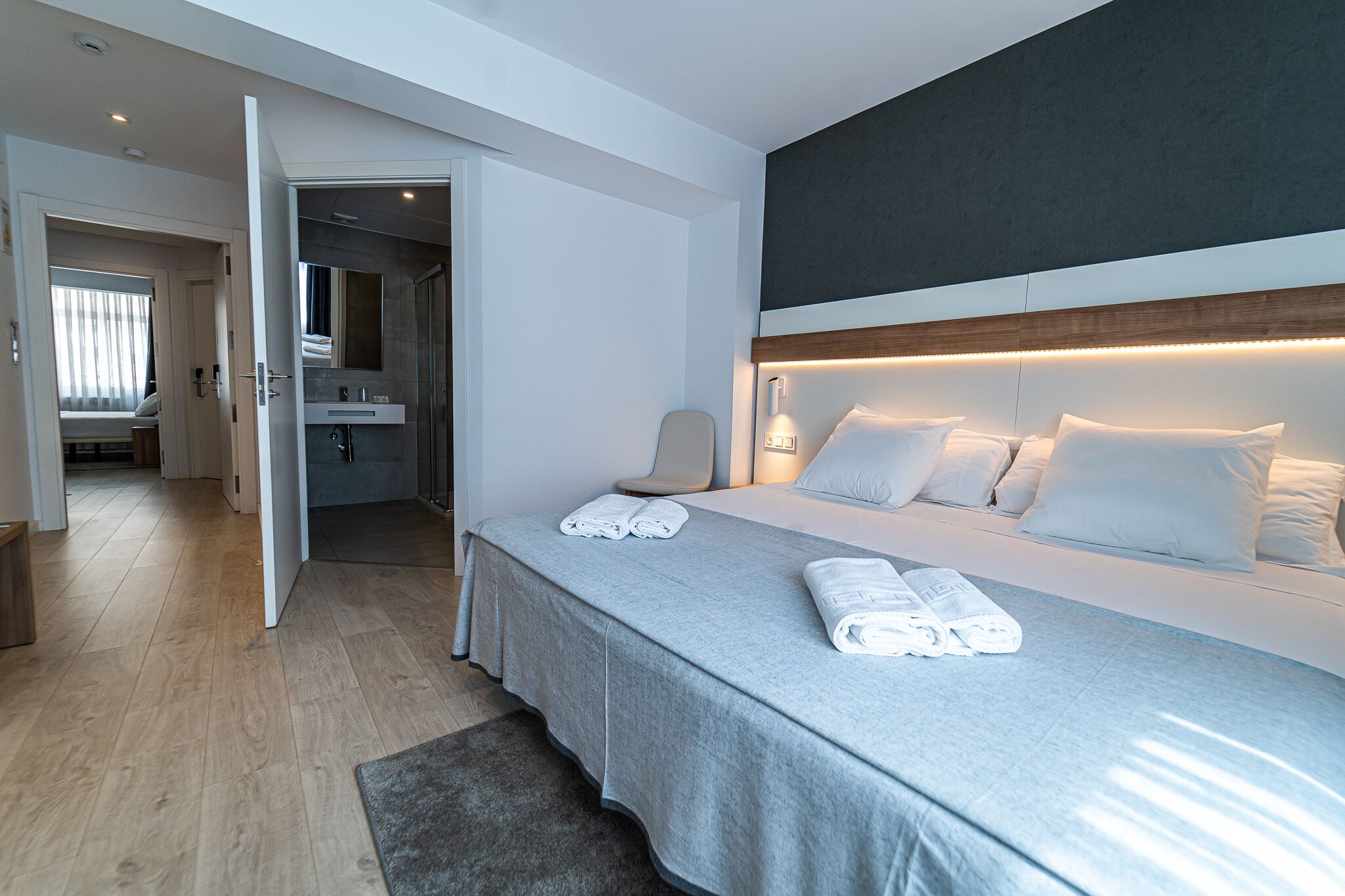 Deluxe Double Room | Desk, free WiFi, bed sheets