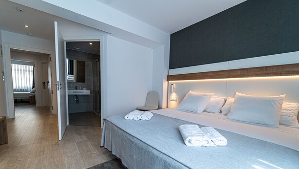 Unclassified image, 1 of 32, button - Hotel Silva (Ferrol)