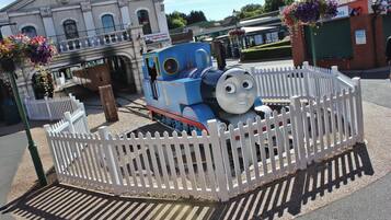 Children’s play area – outdoor
