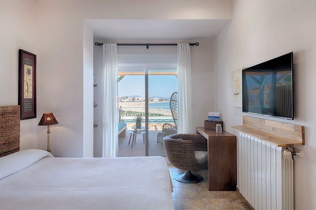 double room, 1 double or 2 twin beds, terrace, sea view | down duvets, memory-foam beds, in-room safe, desk