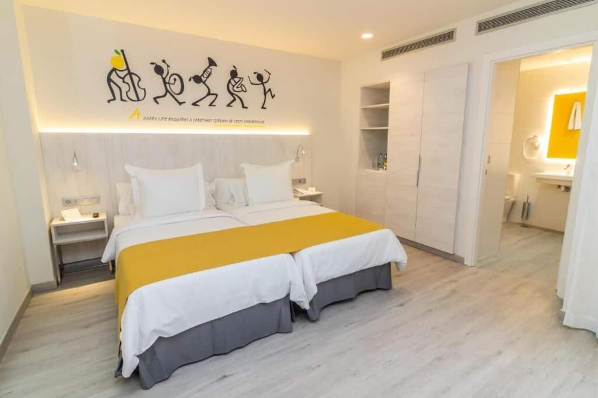 1 bedroom, in-room safe, soundproofing, iron/ironing board