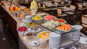 Petit déjeuner buffet compris tous les jours