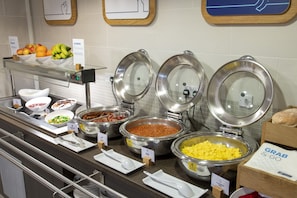 Desayuno buffet incluido los fines de semana