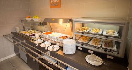 Holiday Inn Express Birmingham - South A45 by IHG