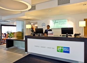 Exterior - Holiday Inn Express Birmingham - South A45 by IHG (Birmingham)