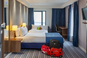 Room - Holiday Inn Express Birmingham - South A45 by IHG (Birmingham)