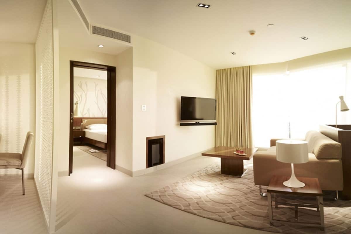 Living area | 32-inch LCD TV with satellite channels, TV, pay films