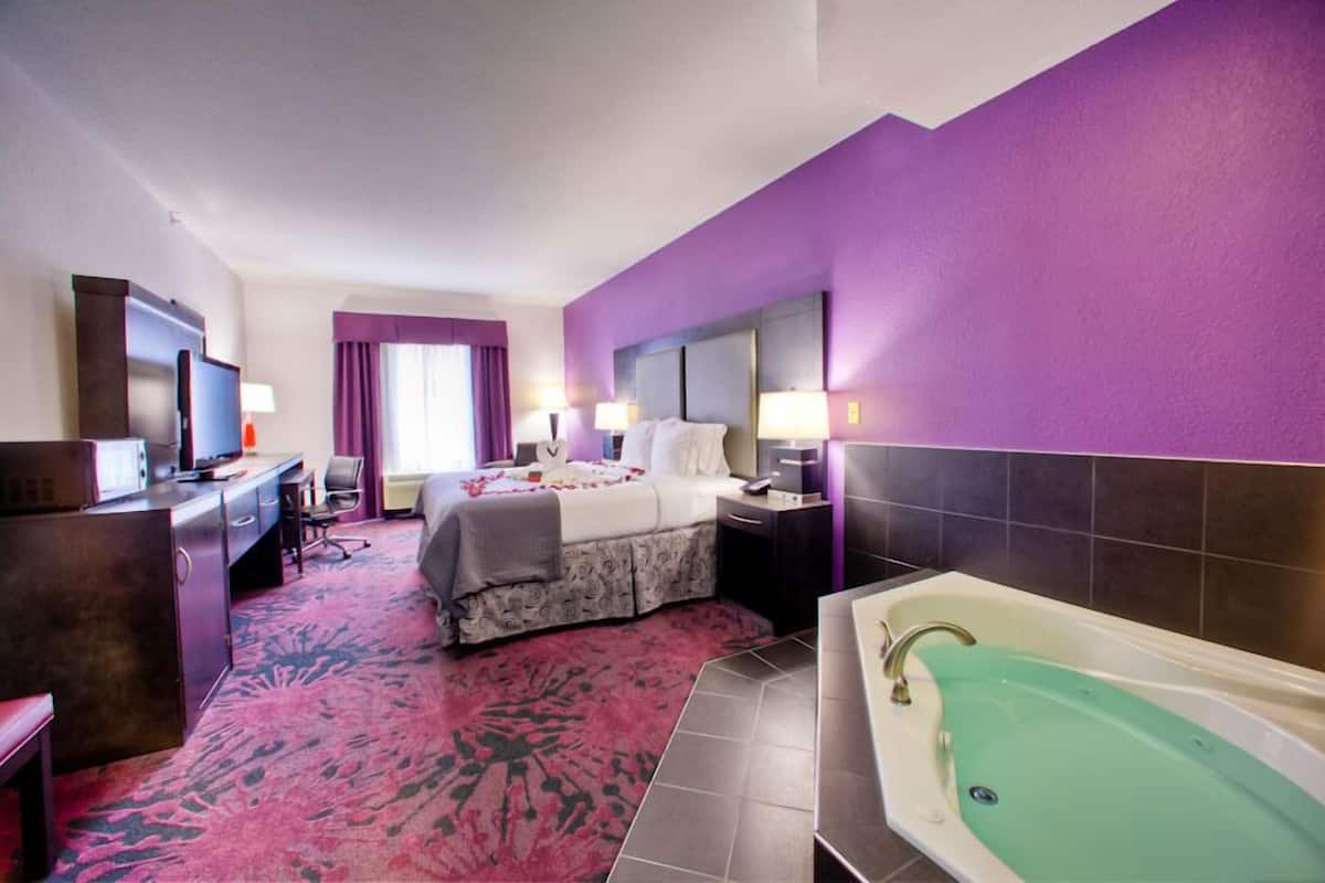 standard room, 1 king bed, jetted tub | jetted bathtub