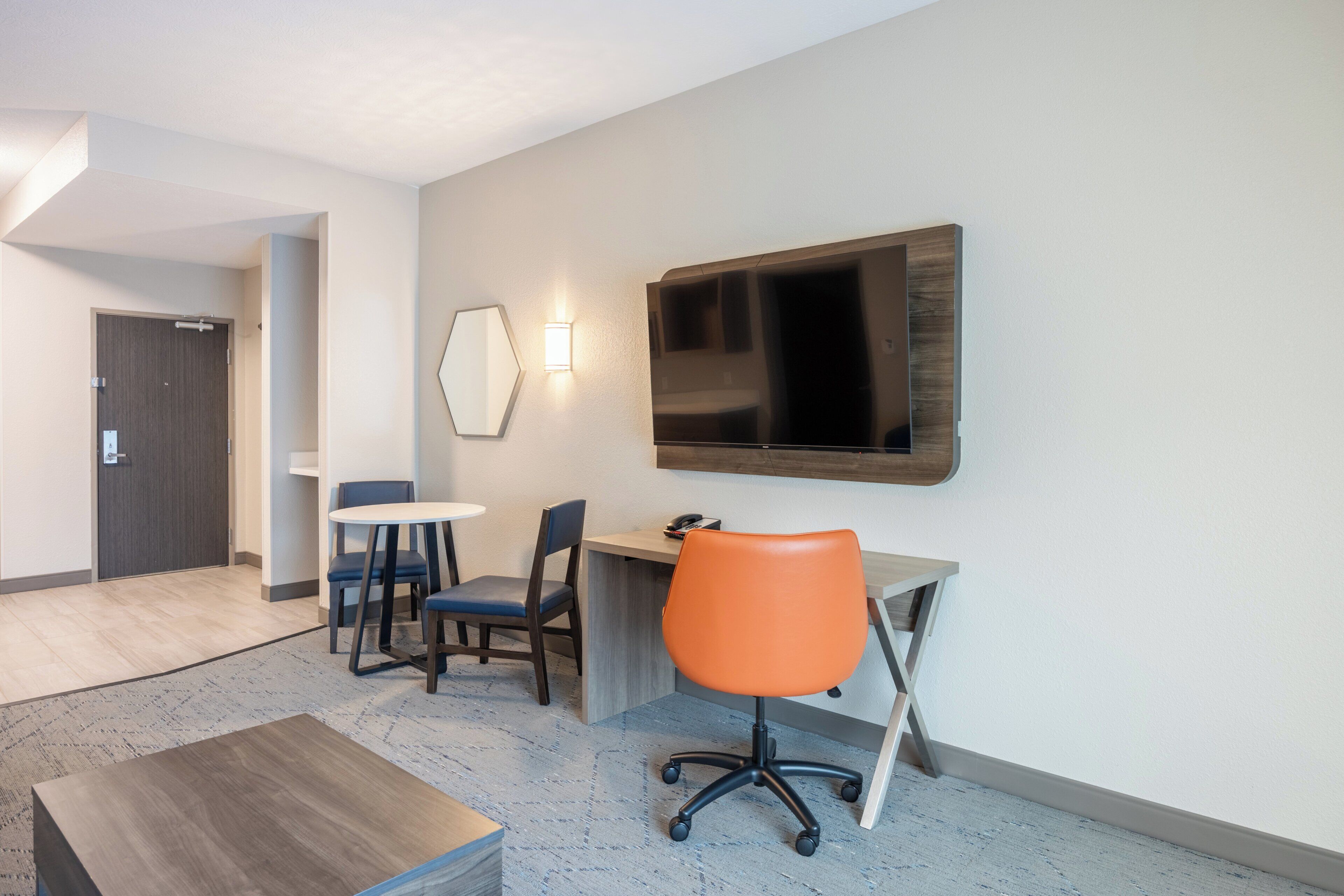 Photo - Holiday Inn Express Hotels & Suites Columbus-Polaris Parkway by IHG