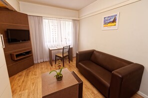 26-吋平面電視、有線頻道、電視