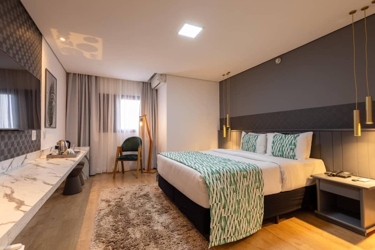 1 bedroom, minibar, in-room safe, blackout curtains