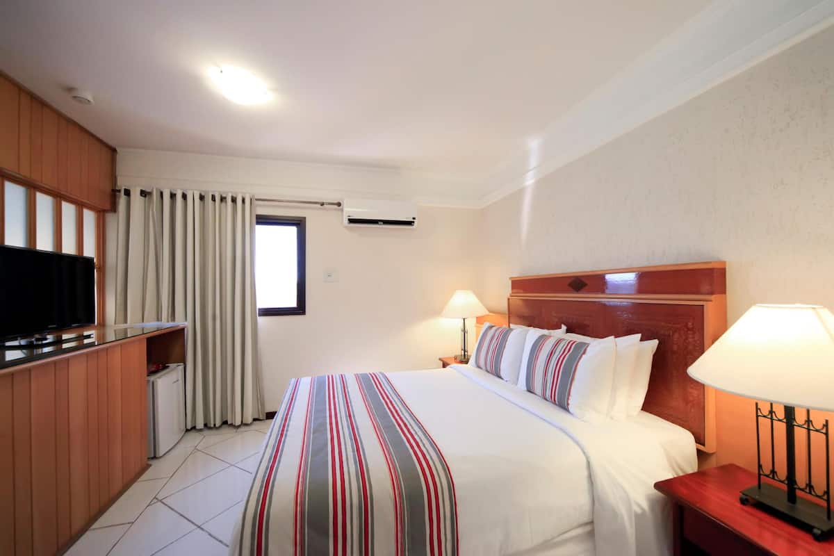 1 habitación, minibar y caja de seguridad en la habitación