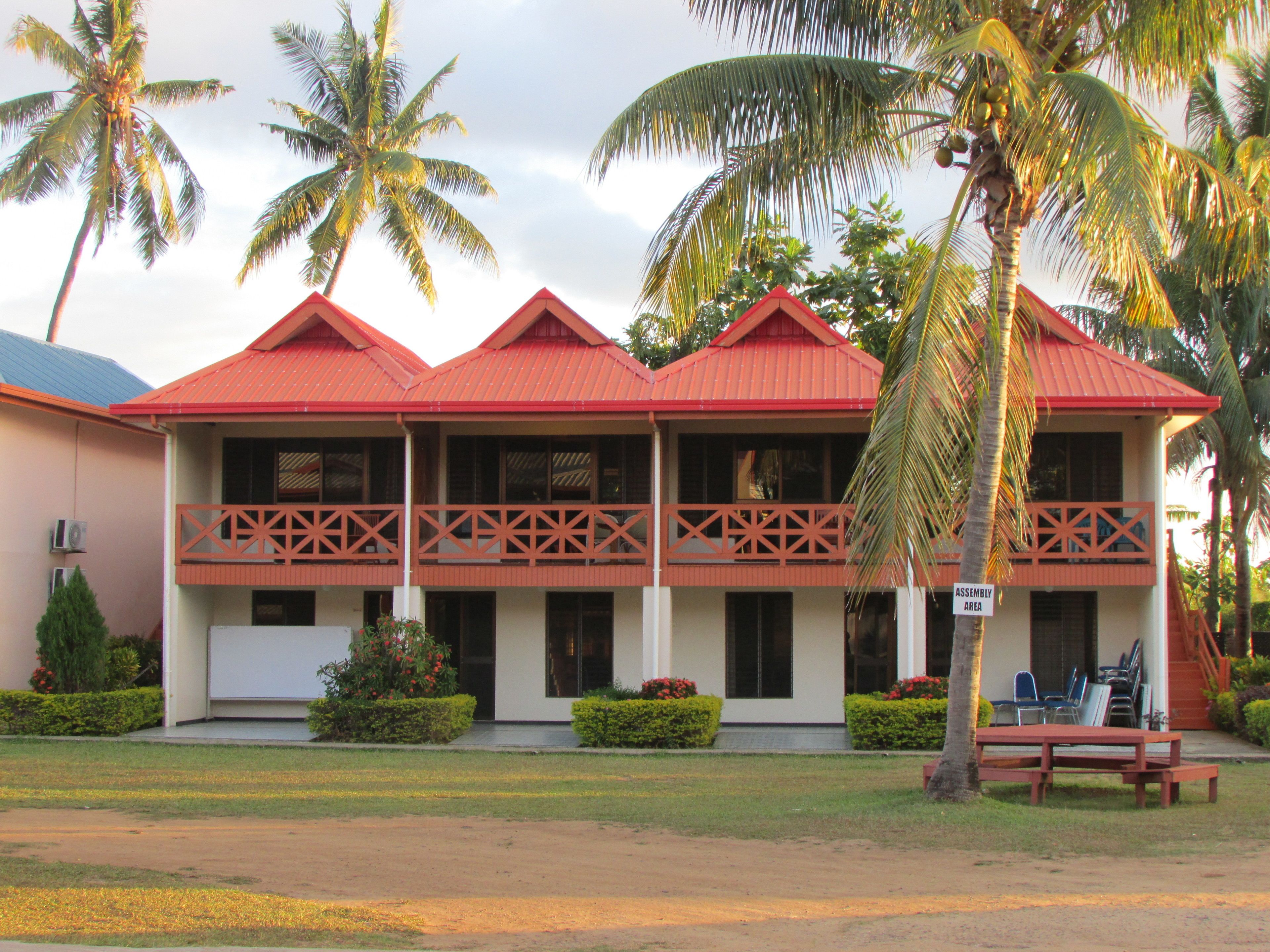 deluxe room, pool view | view from room