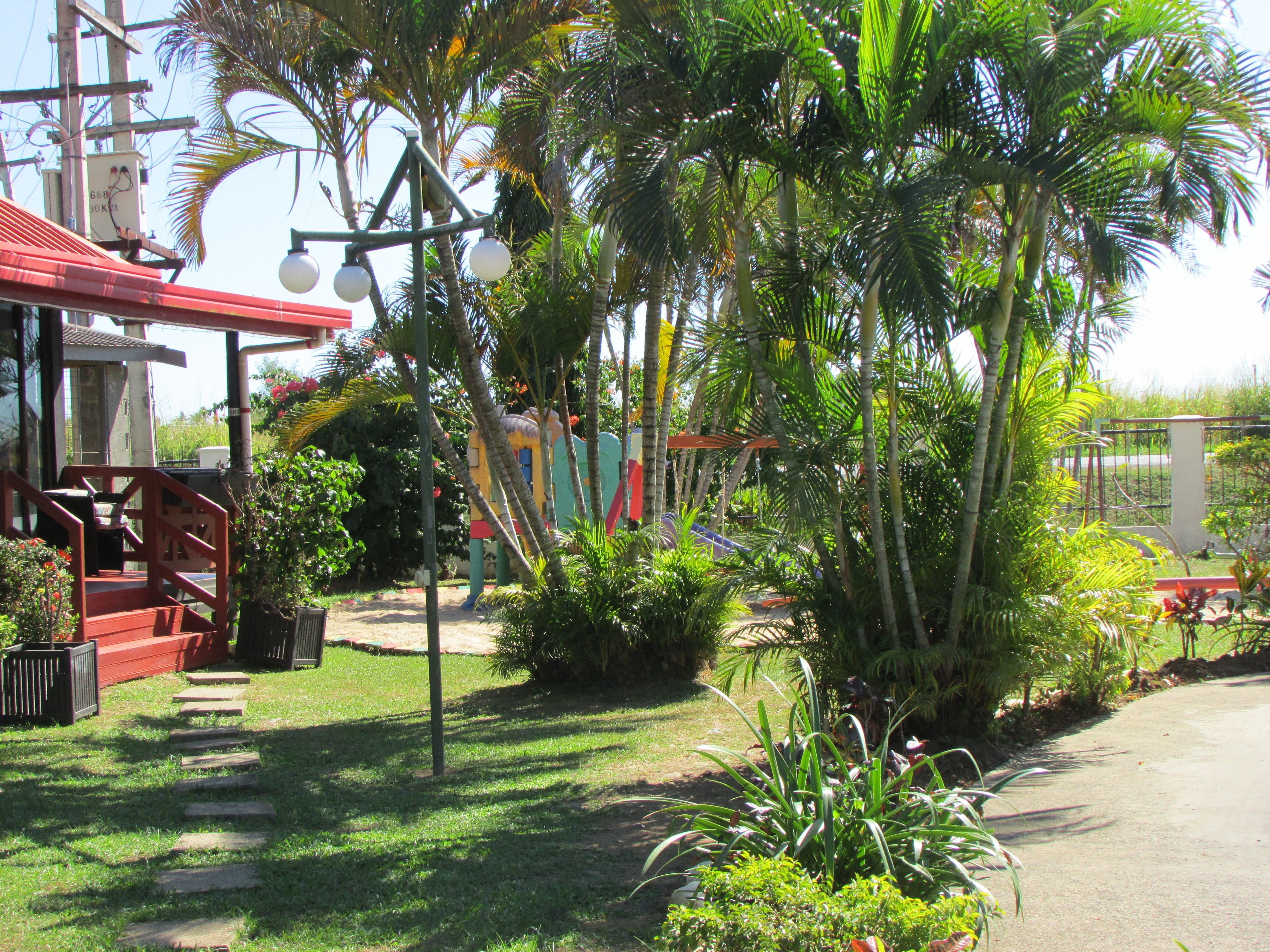 children’s play area – outdoor